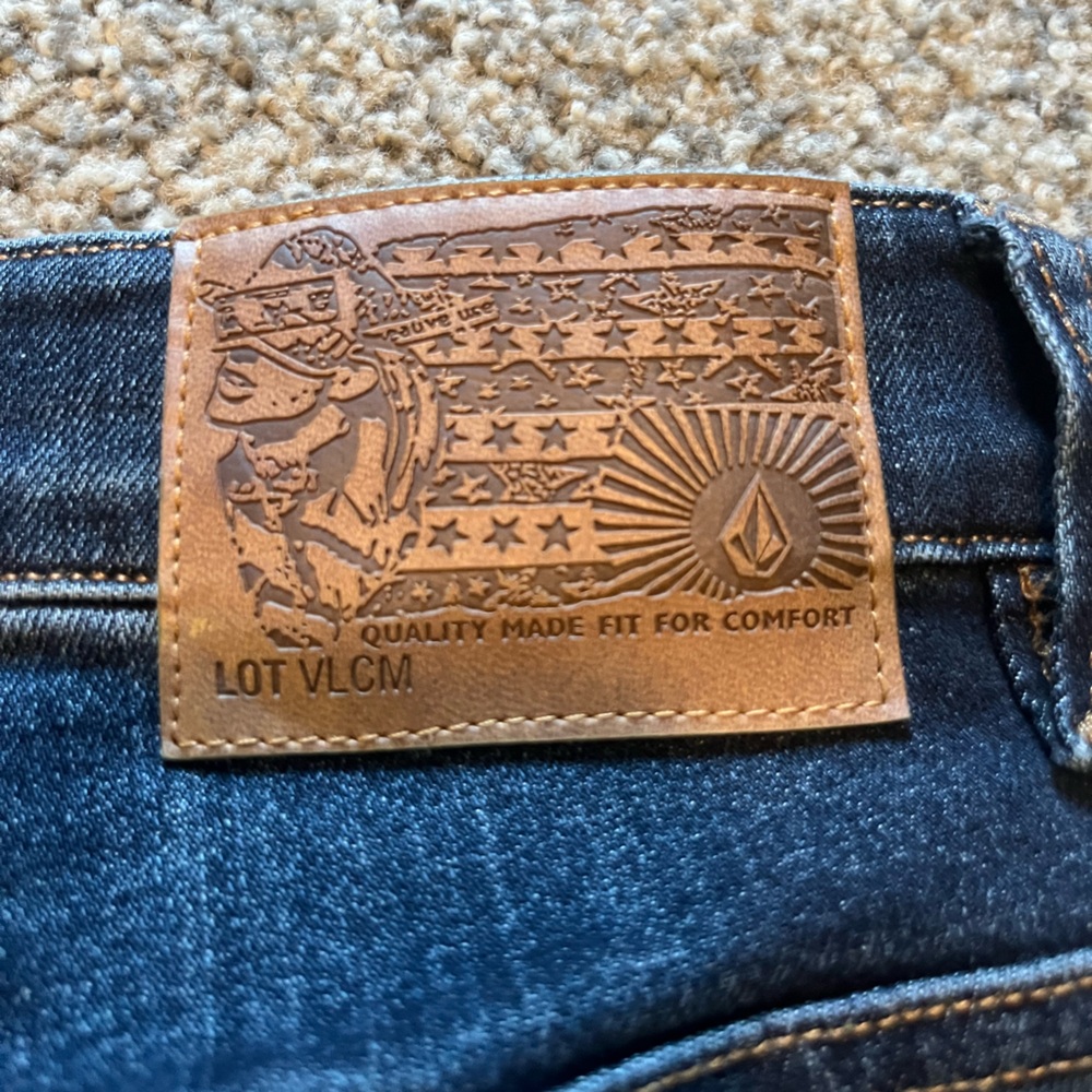 Straight Jean - Picture 4 of 6